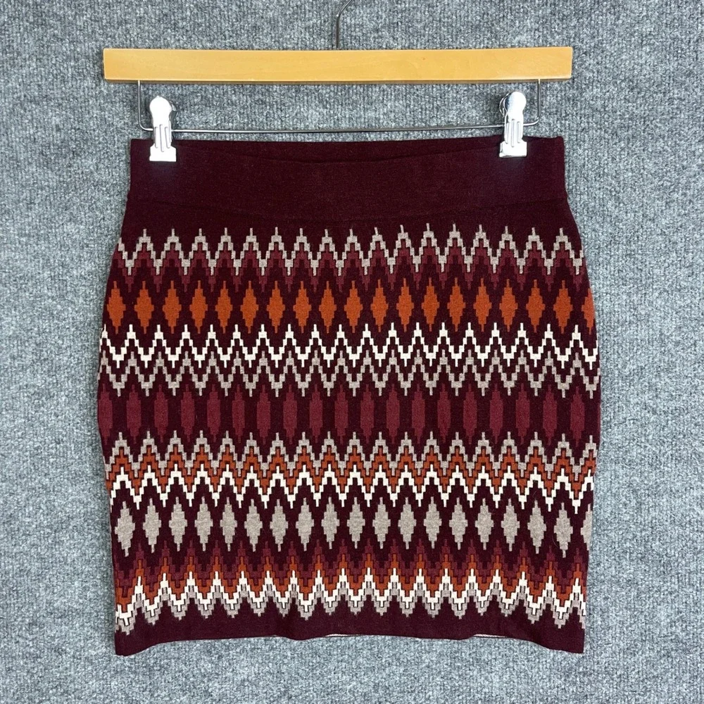 Krimson Klover Mini Skirt Womens M Burgundy Excellent Geometric Knit